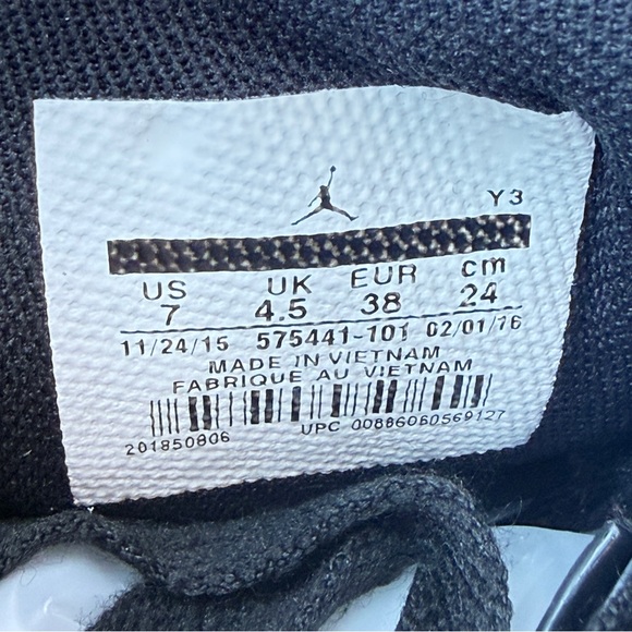 Nike Air Jordan 1 Retro High OG Chicago 2015 GS Size 7Y - Picture 3 of 16